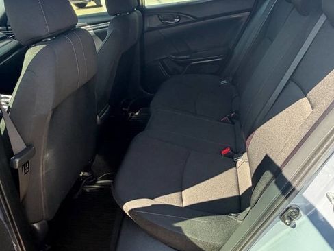 Used 2018 Honda Civic Sport image 10