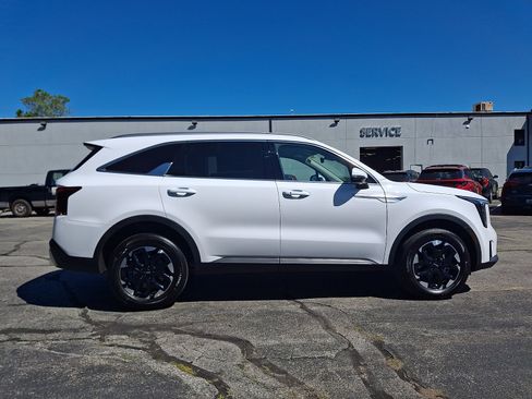 Used 2026 Kia Sorento S AWD/4WD image 7
