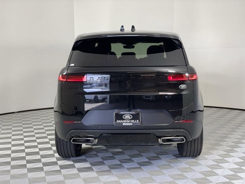 Certified 2023 Land Rover Range Rover Sport SE image 4