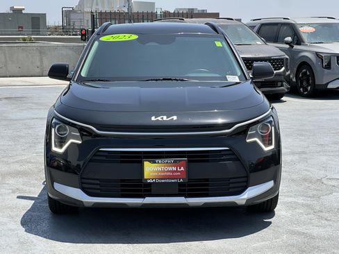 Certified 2023 Kia Niro EX FWD image 12