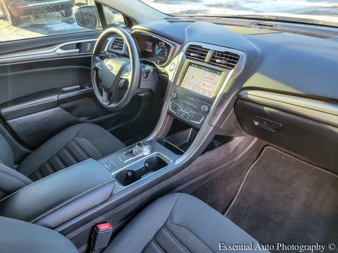 Used 2019 Ford Fusion SE image 35