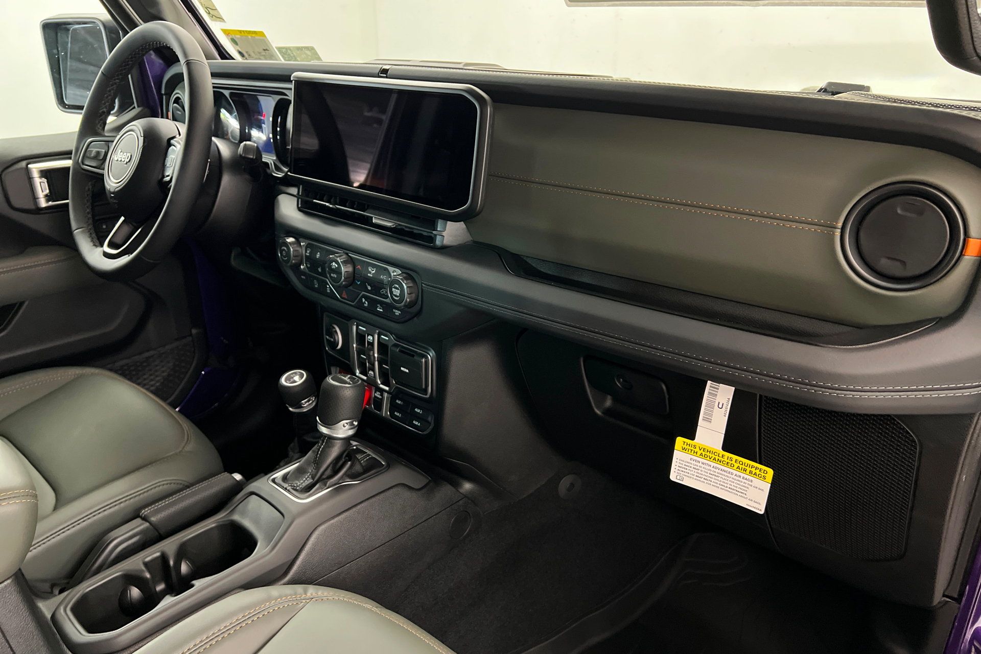 New 2026 Jeep Gladiator Mojave AWD/4WD image 23