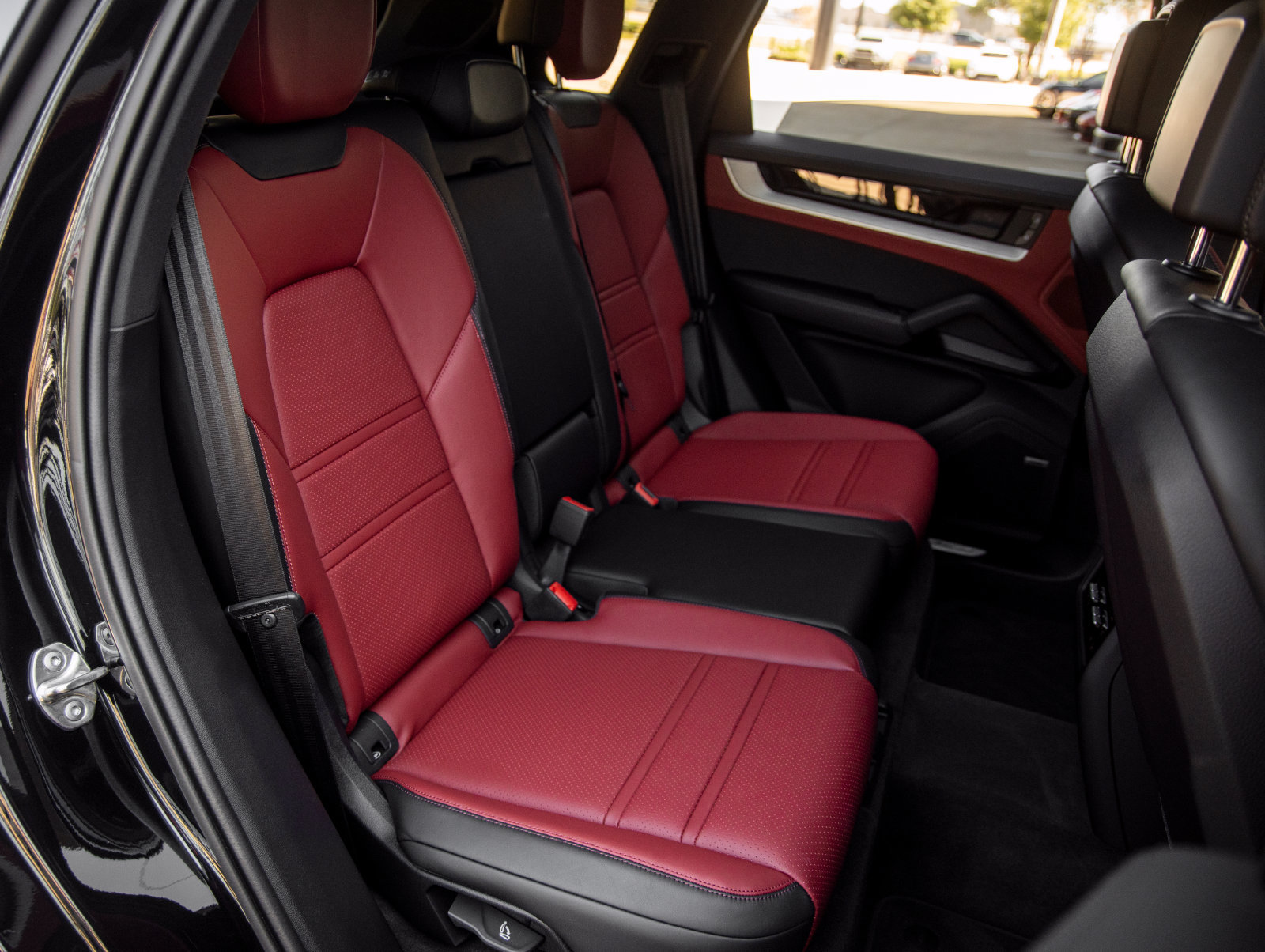 Certified 2026 Porsche Cayenne AWD/4WD image 42