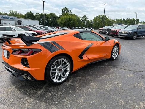 Used 2024 Chevrolet Corvette Stingray Coupe w/ Z51 Performance Package RWD image 3
