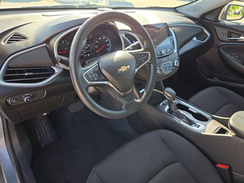 Used 2024 Chevrolet Malibu LT FWD image 11