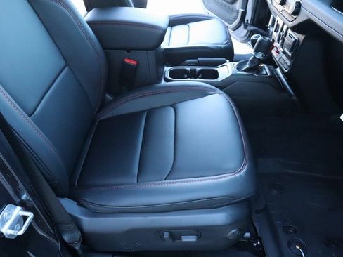 New 2026 Jeep Wrangler Unlimited Rubicon image 13