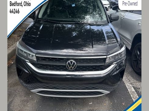 Used 2023 Volkswagen Taos S FWD image 1