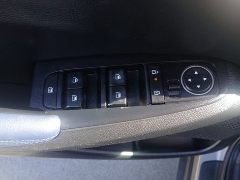 Certified 2024 Kia Seltos S FWD image 13