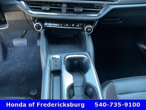 Used 2024 Chevrolet Equinox EV RS FWD image 36