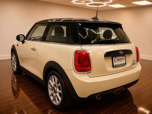 Used 2019 MINI Cooper 2-Door Hardtop w/ Storage Package FWD image 6