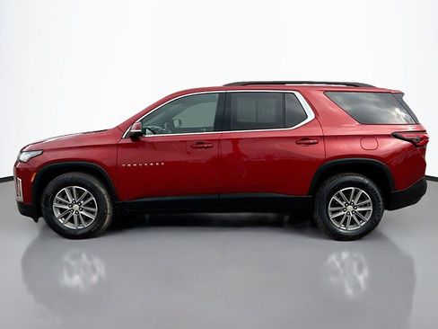 Used 2022 Chevrolet Traverse LT image 11
