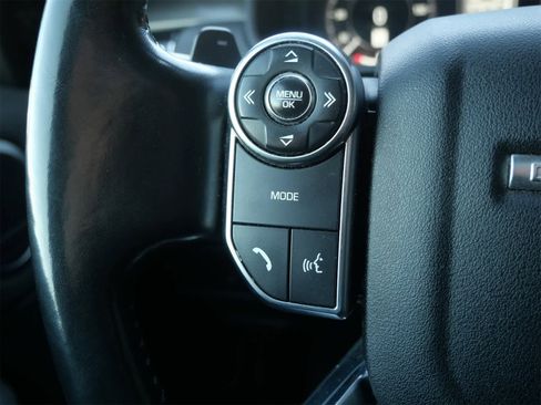 Used 2018 Land Rover Discovery HSE image 21