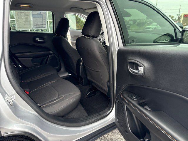 Used 2018 Jeep Compass Sport FWD image 26