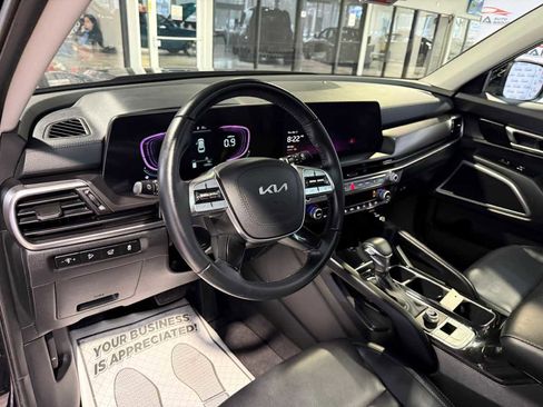 Used 2025 Kia Telluride S image 27