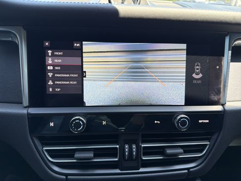 Certified 2023 Porsche Macan GTS AWD/4WD image 19