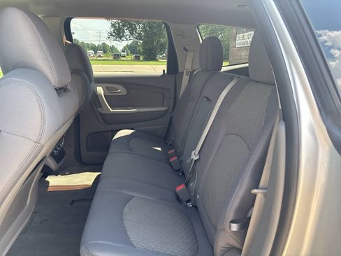 Used 2012 Chevrolet Traverse LS FWD image 11