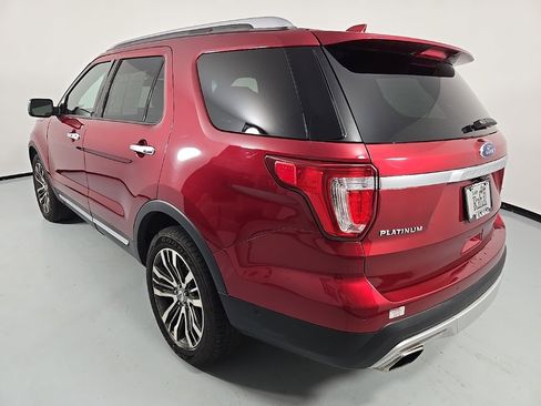 Used 2017 Ford Explorer Platinum image 8