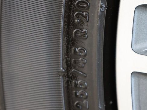 Used 2018 Audi SQ5 Prestige w/ Prestige Package image 37