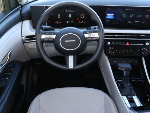 Used 2025 Hyundai Tucson SEL image 9