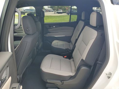 New 2026 Chevrolet Traverse LT image 11