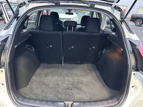 Used 2023 Nissan Kicks SV image 24