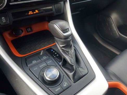 Used 2023 Toyota RAV4 Adventure image 30