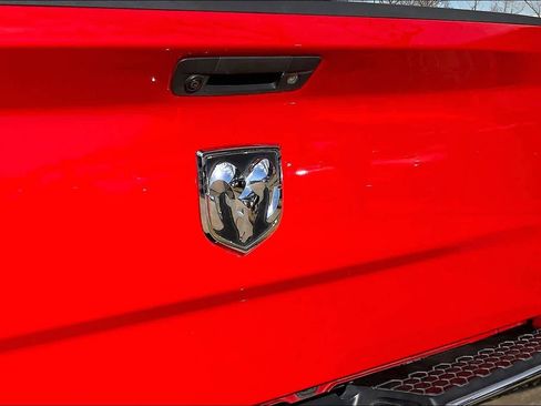 Used 2017 RAM 1500 Laramie image 29