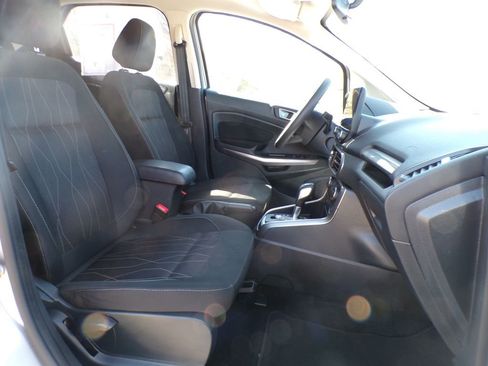 Used 2021 Ford EcoSport SE w/ SE Convenience Package image 18