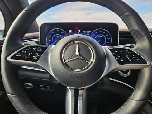 Used 2023 Mercedes-Benz EQE 500 4MATIC SUV w/ Pinnacle Trim Package image 24