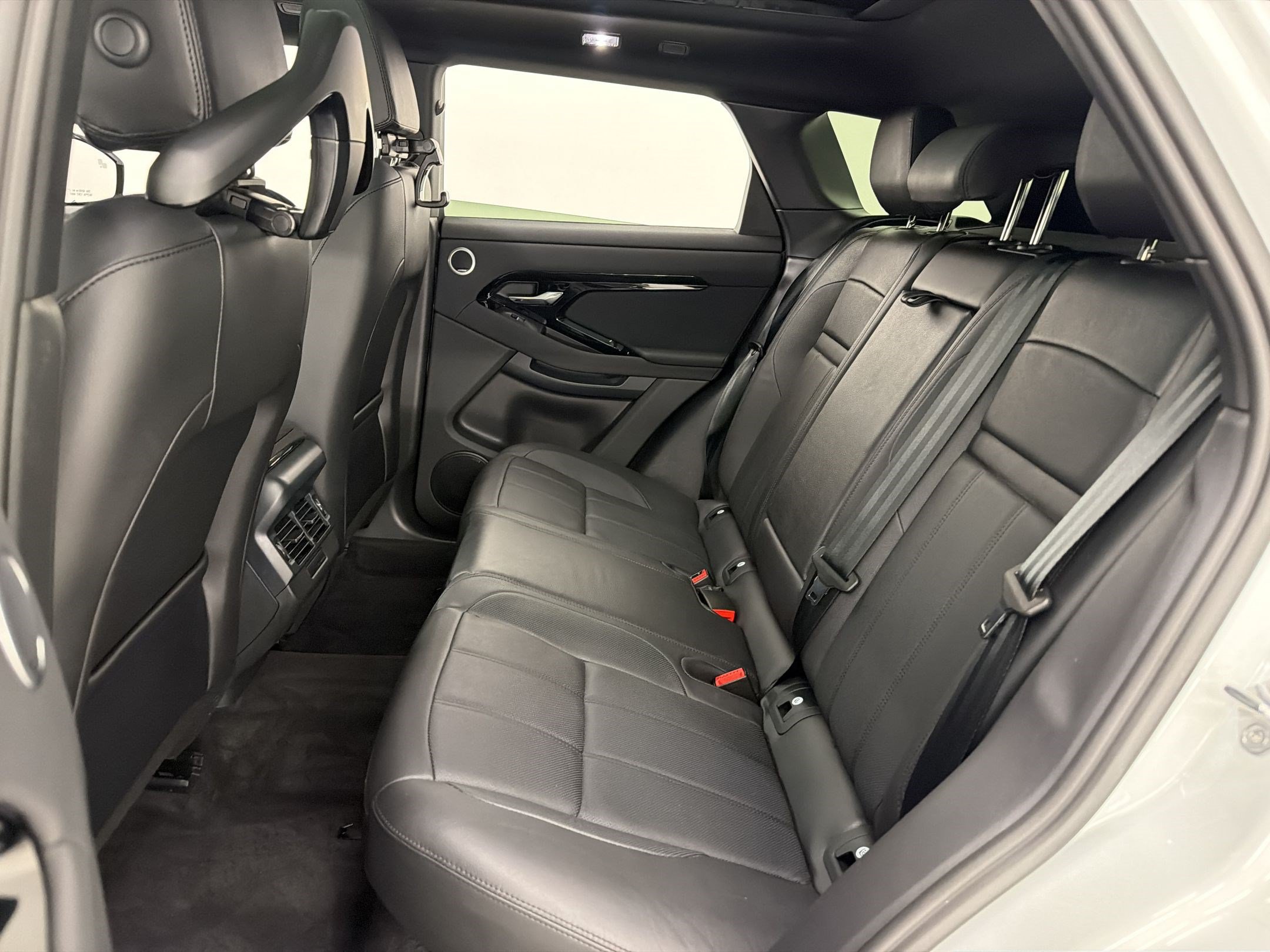 Certified 2026 Land Rover Range Rover Evoque S AWD/4WD image 22