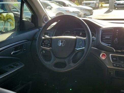 Certified 2022 Honda Pilot Special Edition image 3