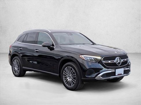 Certified 2025 Mercedes-Benz GLC 300 image 6