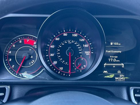 Used 2022 Hyundai Elantra SE FWD image 22