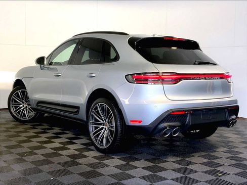 Used 2026 Porsche Macan AWD/4WD image 4