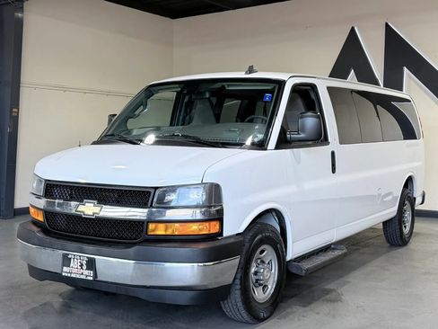 Used 2019 Chevrolet Express 3500 LT w/ LT Preferred Equipment Group RWD image 1