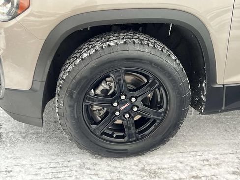 Certified 2022 GMC Acadia AT4 w/ Technology Package image 10