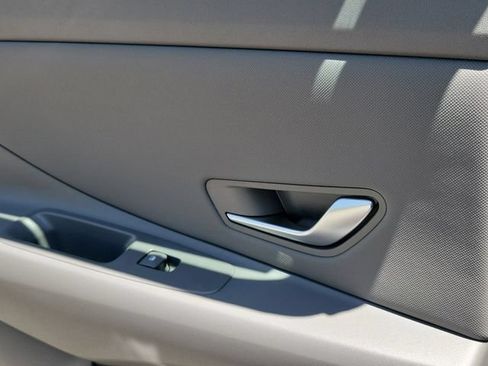 New 2026 Hyundai Elantra Sport FWD image 23