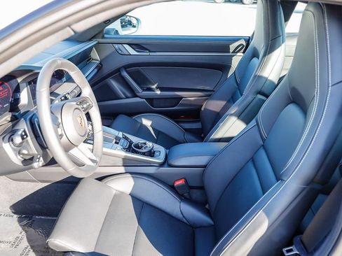 Used 2025 Porsche 911 Carrera image 22