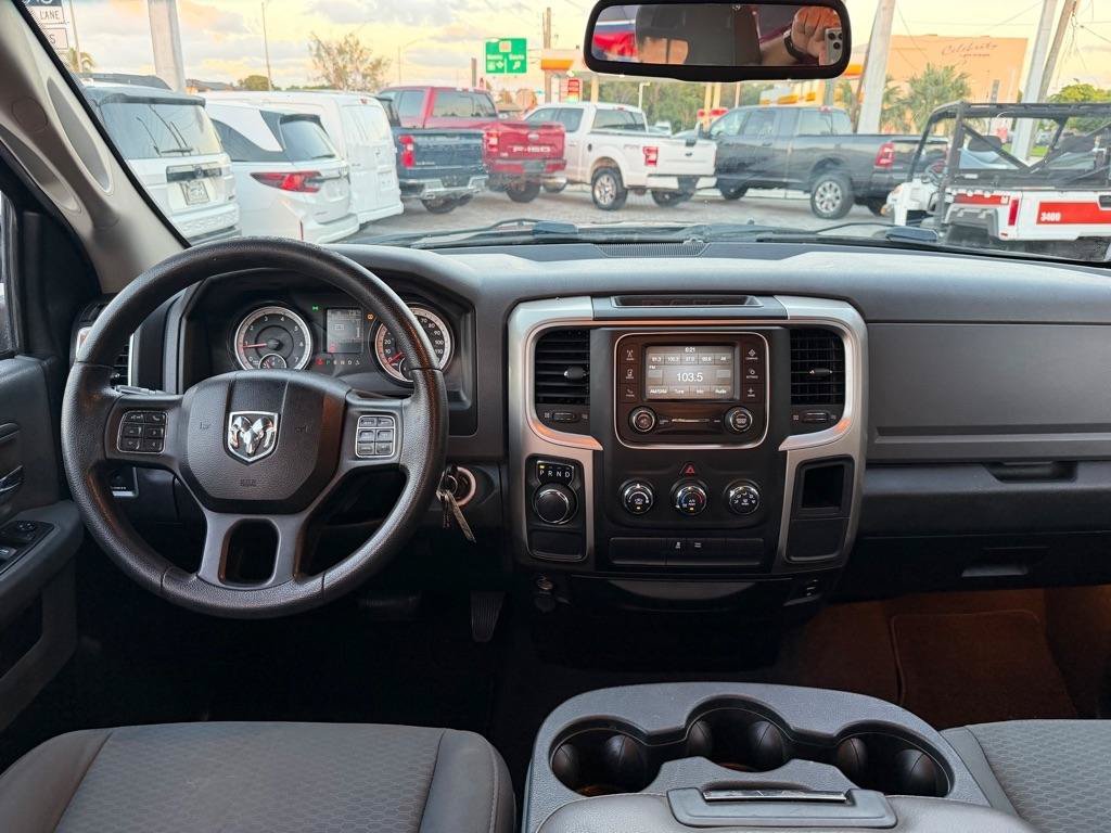 Used 2015 RAM 1500 Classic SLT RWD image 16