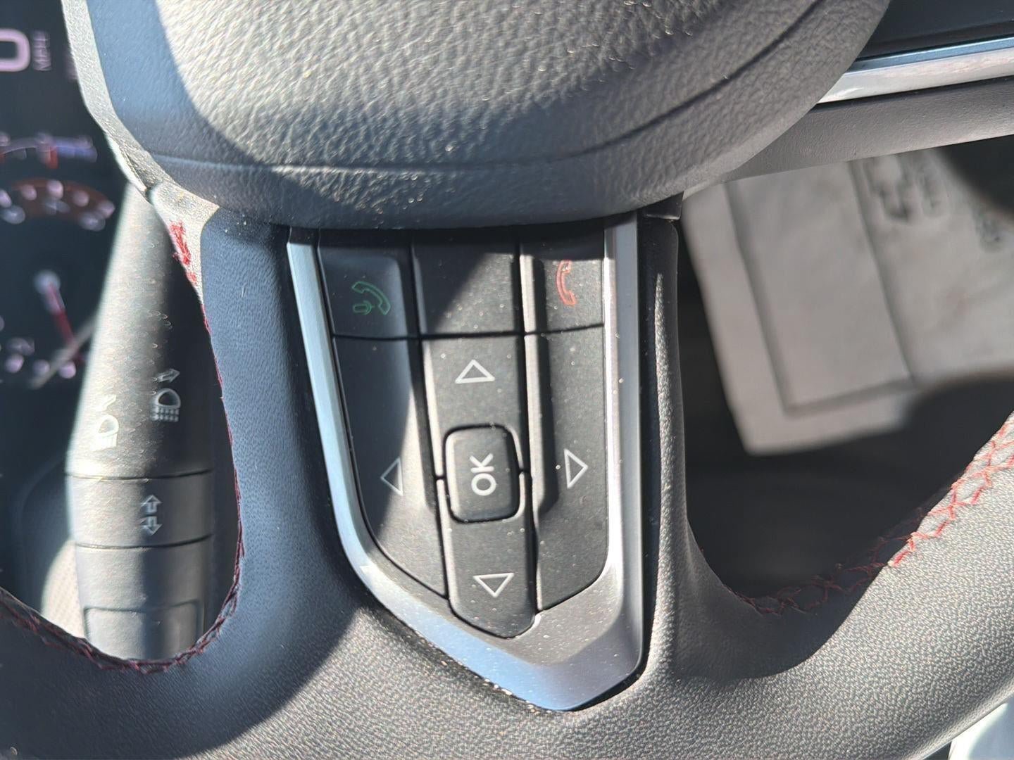 Used 2025 Jeep Compass Trailhawk AWD/4WD image 16