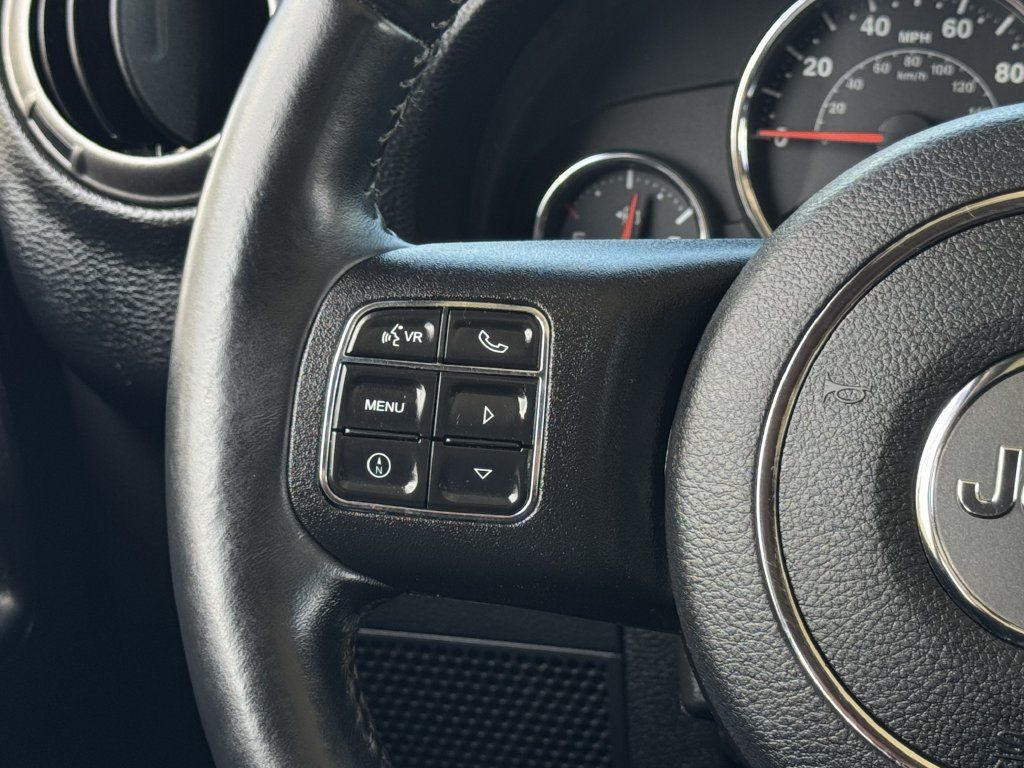 Used 2018 Jeep Wrangler Unlimited Sport S AWD/4WD image 12