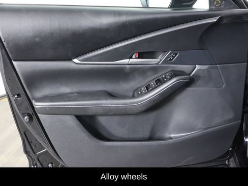 Used 2025 MAZDA CX-30 AWD 2.5 S w/ Select Sport Pkg image 13