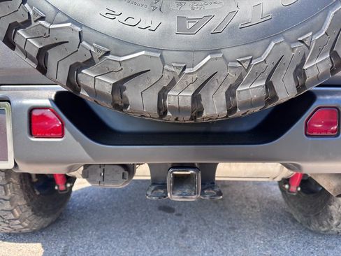 Used 2024 Jeep Wrangler Unlimited AWD/4WD image 44