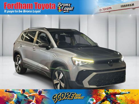 Used 2025 Volkswagen Taos S AWD/4WD image 1