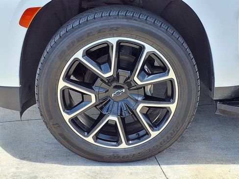 Used 2022 Chevrolet Tahoe RST w/ Sport Performance Package RWD image 25