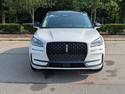 Used 2023 Lincoln Corsair Reserve w/ Equipment Group 202A AWD/4WD image 9
