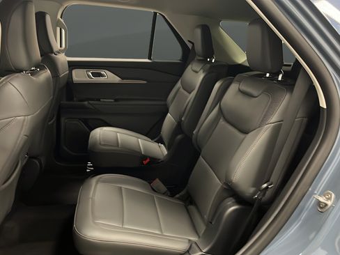 Certified 2026 Ford Explorer Active w/ Active Comfort Package AWD/4WD image 23