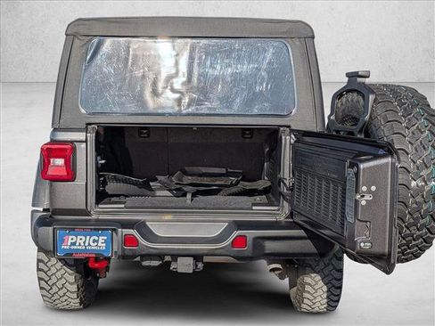 Used 2022 Jeep Wrangler Unlimited Rubicon w/ Steel Bumper Group image 6