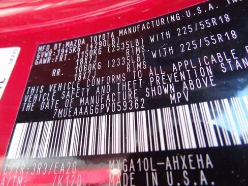 Used 2023 Toyota Corolla Cross XLE image 34