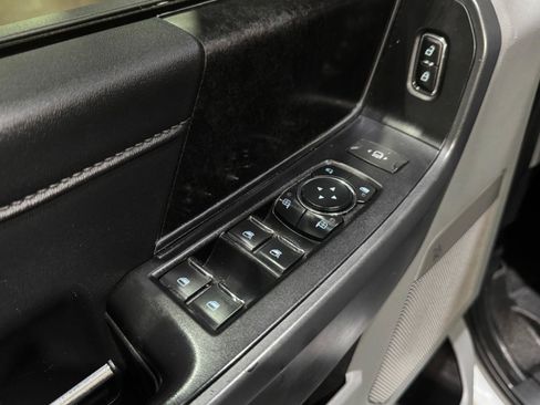 Used 2023 Ford F250 XLT w/ XLT Premium Package AWD/4WD image 29